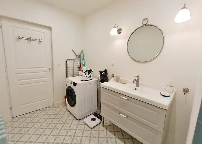 Alphonse 52, Grand T4, Terrasse, Wifi, 6 Personnes Bagnères-de-Luchon